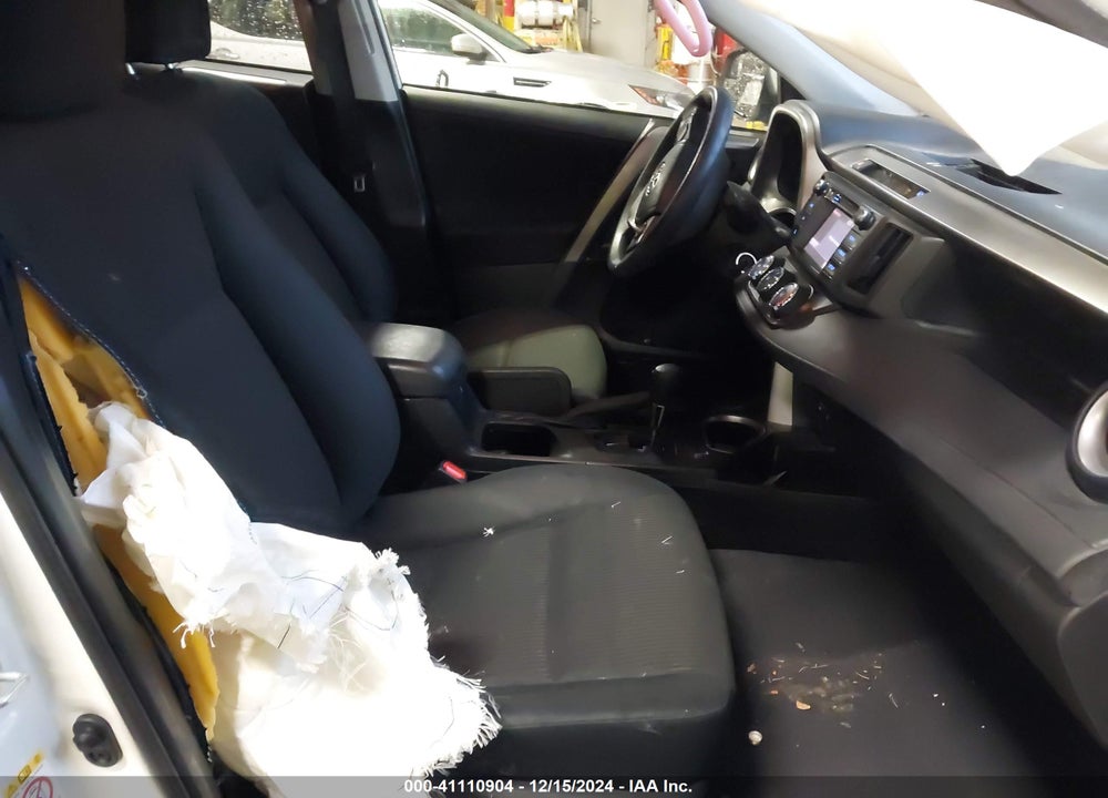 2017 TOYOTA RAV4 LE VIN: JTMBFREV9HJ157094