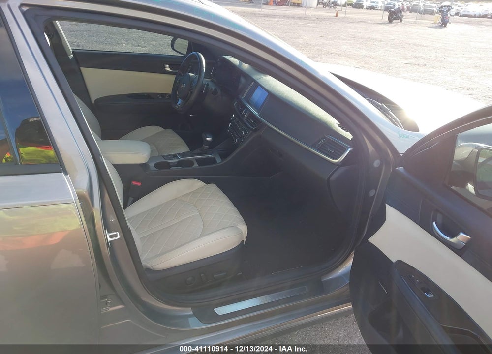 2016 KIA OPTIMA SXL TURBO VIN: 5XXGV4L23GG121182