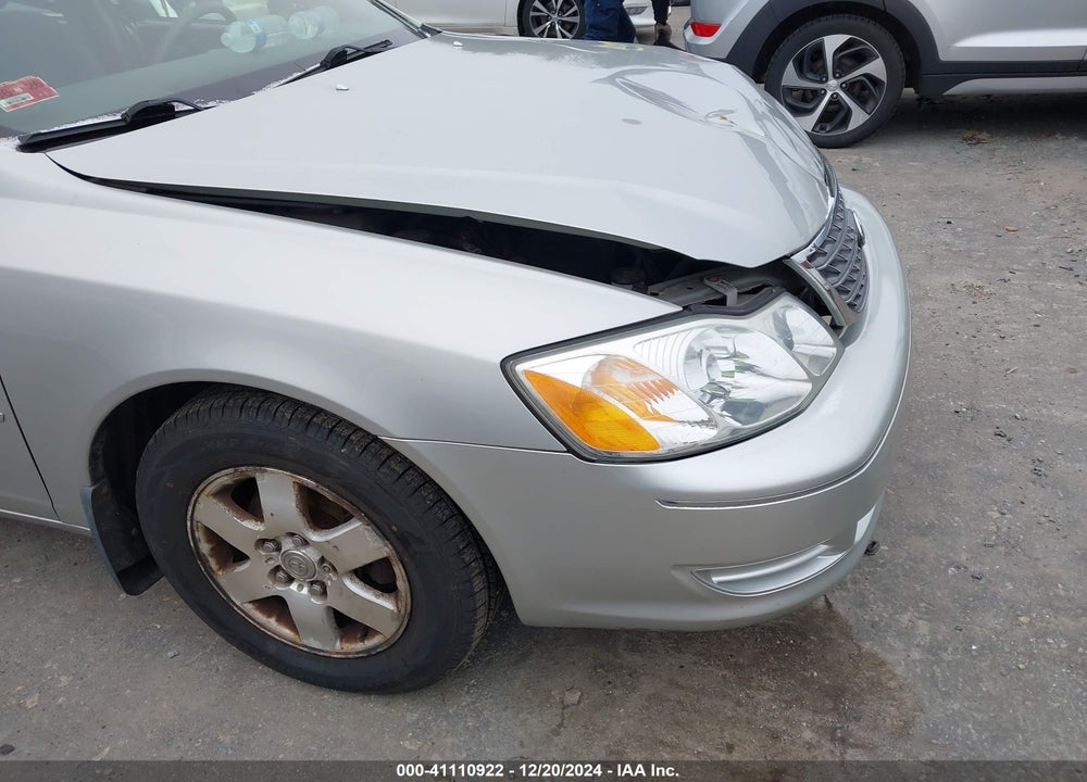 2004 TOYOTA AVALON XL VIN: 4T1BF28B04U344639