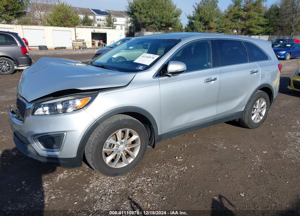 2017 KIA SORENTO 2.4L L VIN: 5XYPG4A30HG300170