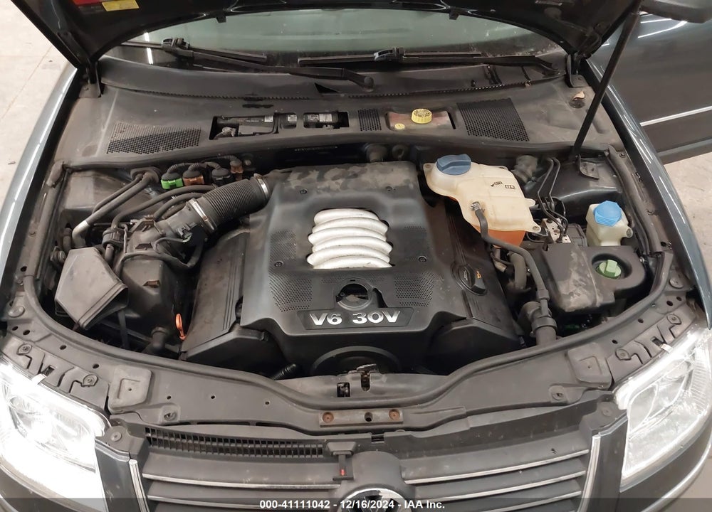 2003 VOLKSWAGEN PASSAT GLX VIN: WVWYH63BX3E210785