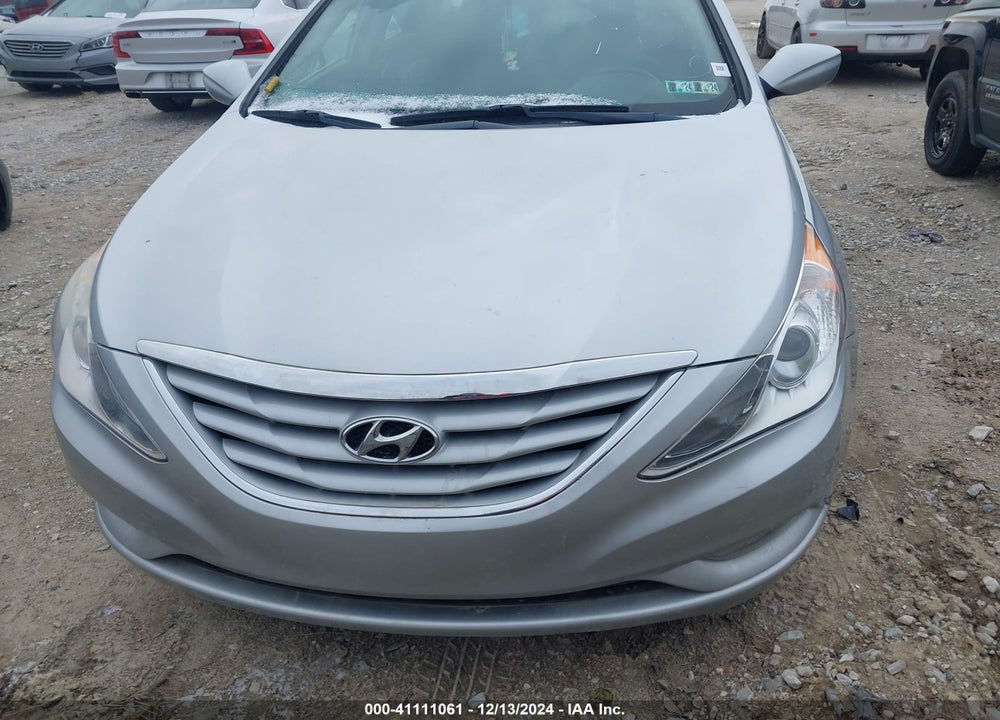 2013 HYUNDAI SONATA VIN: 5NPEB4AC4DH685435