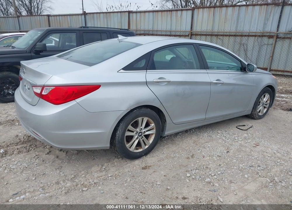 2013 HYUNDAI SONATA VIN: 5NPEB4AC4DH685435