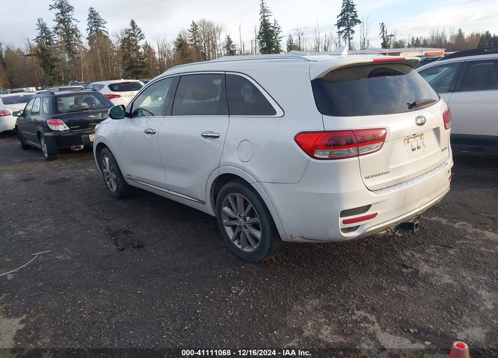 2016 KIA SORENTO 3.3L SXL VIN: 5XYPKDA5XGG075285