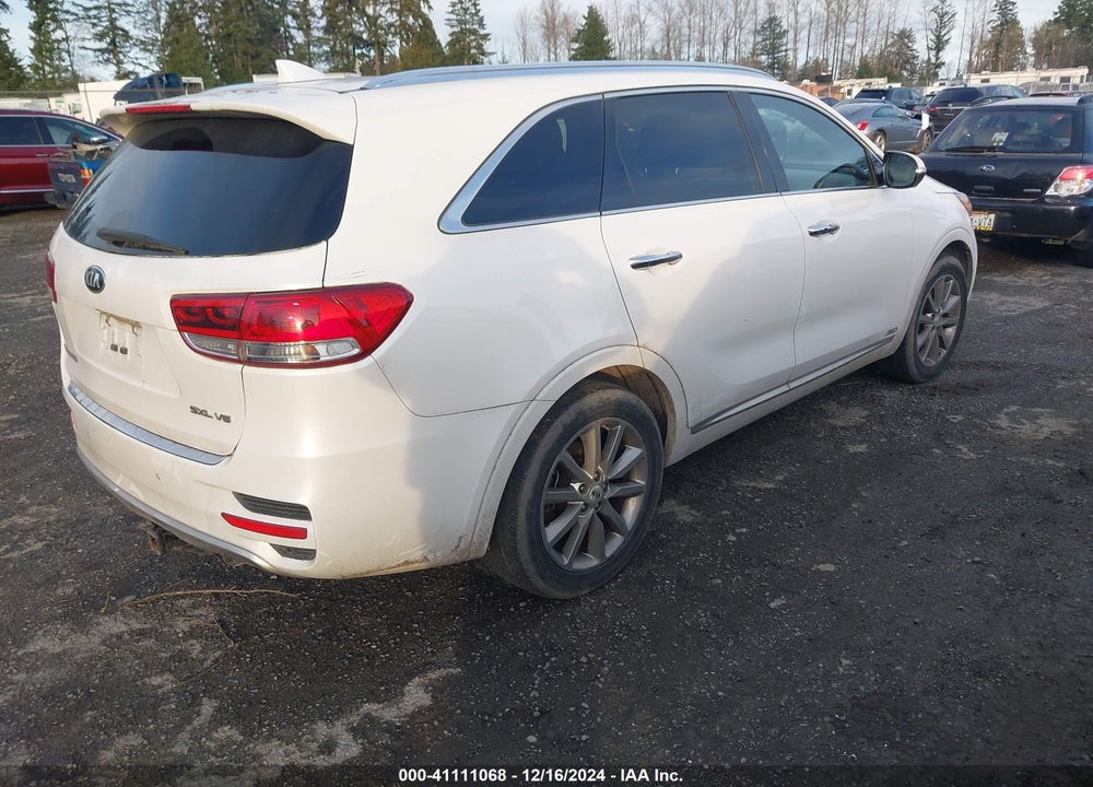 2016 KIA SORENTO 3.3L SXL VIN: 5XYPKDA5XGG075285