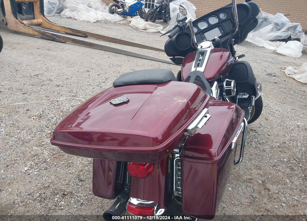 2015 HARLEY-DAVIDSON FLHTCU ULTRA CLASSIC ELECTRA GLD VIN: 1HD1FCM16FB617826