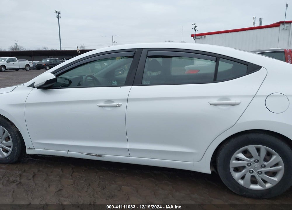 2018 HYUNDAI ELANTRA SE VIN: 5NPD74LF3JH345774