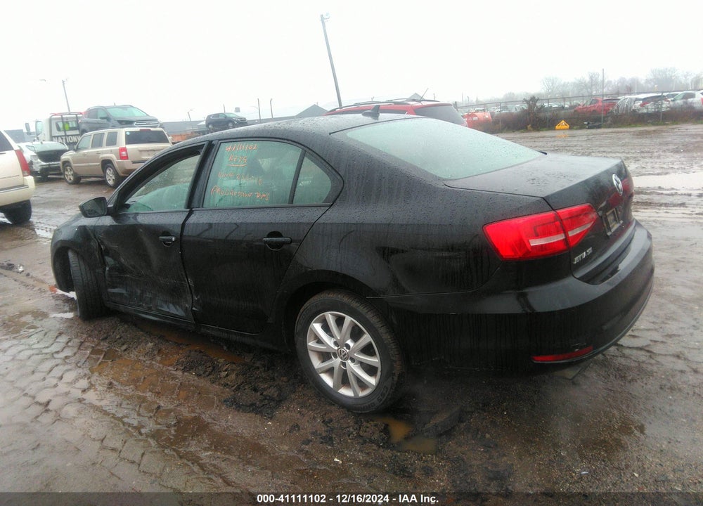 2015 VOLKSWAGEN JETTA 1.8T SE VIN: 3VWD17AJ7FM236596