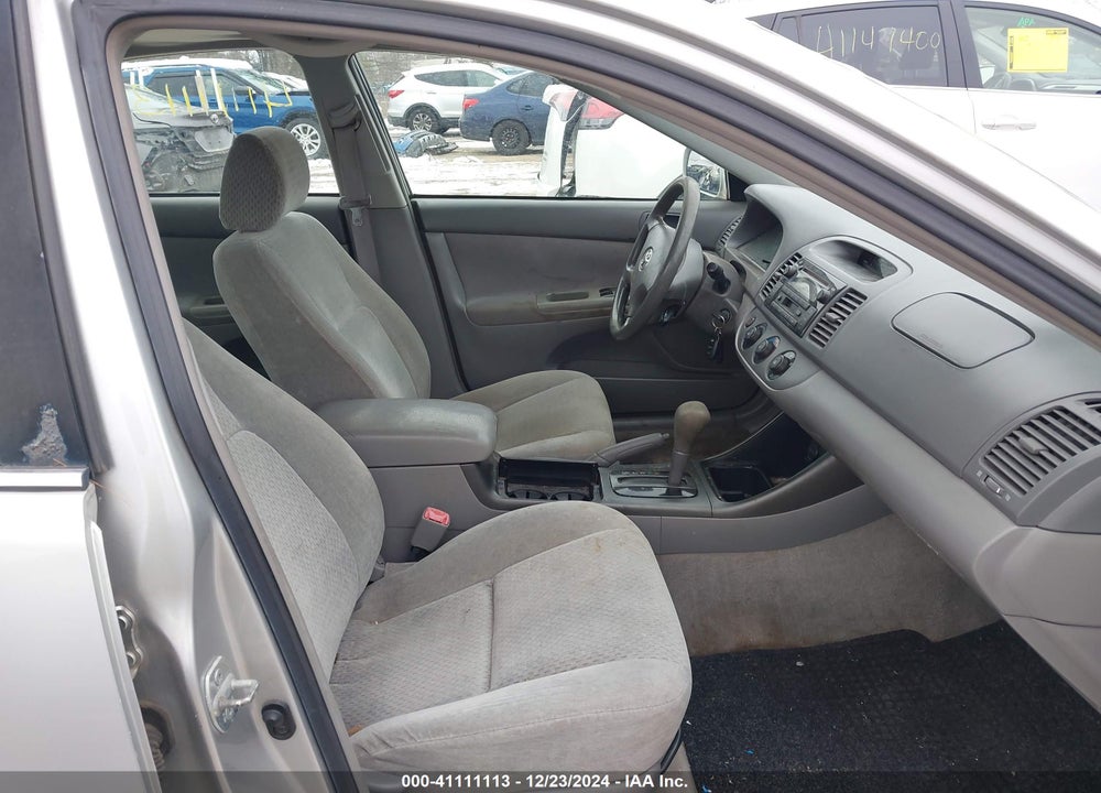 2004 TOYOTA CAMRY LE VIN: 4T1BE32KX4U327090