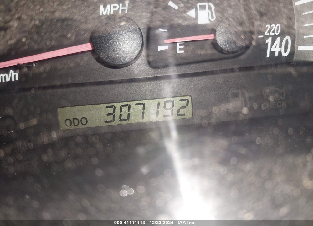 2004 TOYOTA CAMRY LE VIN: 4T1BE32KX4U327090
