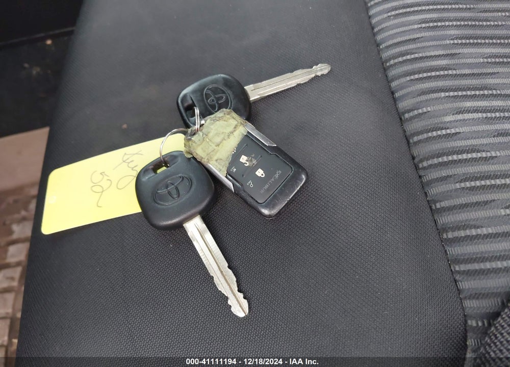 2017 TOYOTA TUNDRA VIN: 5TFEW5F13HX216879
