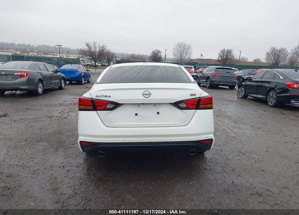 2024 NISSAN ALTIMA SR FWD VIN: 1N4BL4CV1RN389266