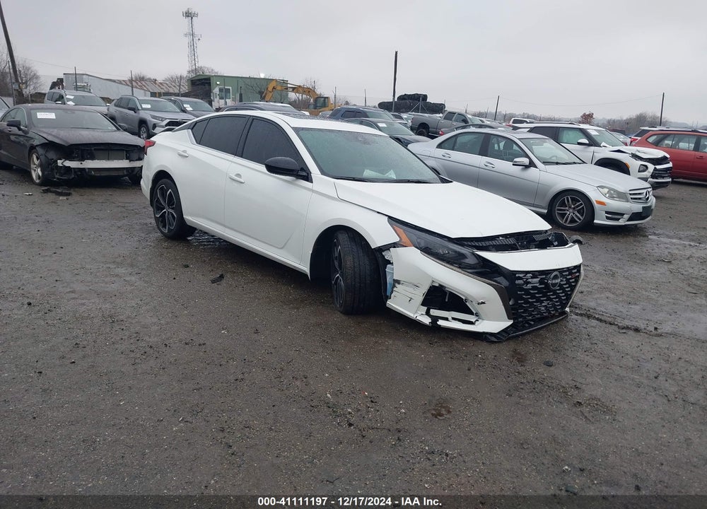 2024 NISSAN ALTIMA SR FWD VIN: 1N4BL4CV1RN389266