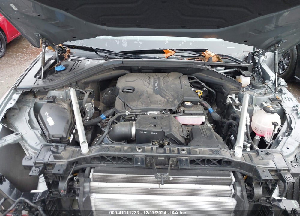 2022 GENESIS GV70 2.5T AWD VIN: KMUMADTB9NU069950