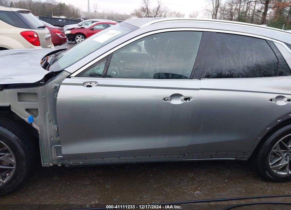 2022 GENESIS GV70 2.5T AWD VIN: KMUMADTB9NU069950
