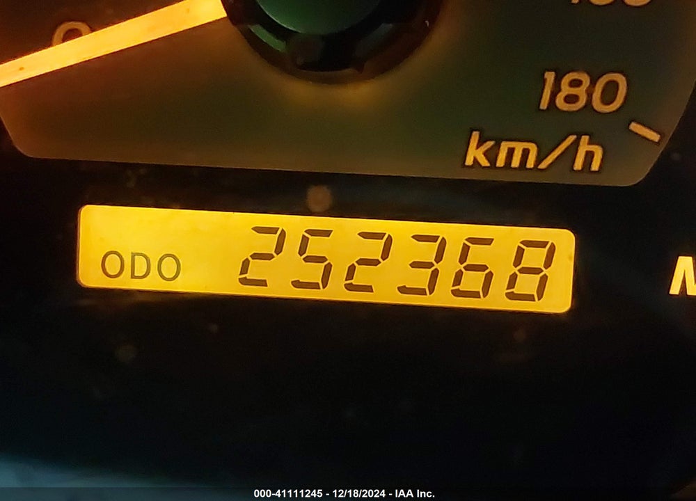 2005 TOYOTA 4RUNNER SR5 V6 VIN: JTEZU14R358024078