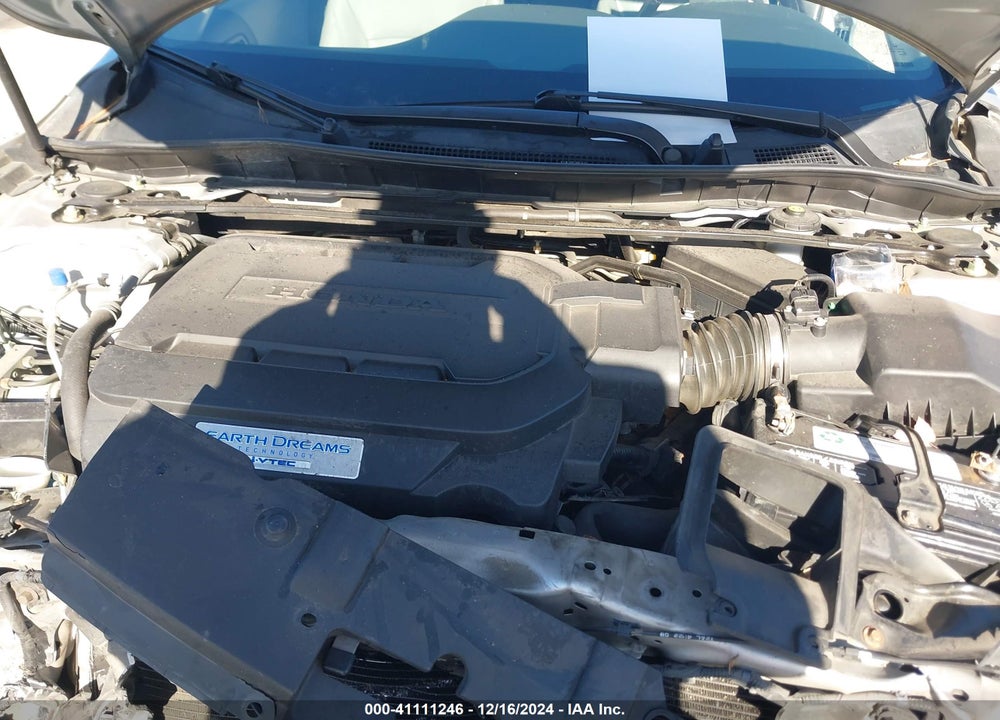 2015 HONDA ACCORD VIN: 1HGCR3F81FA009540