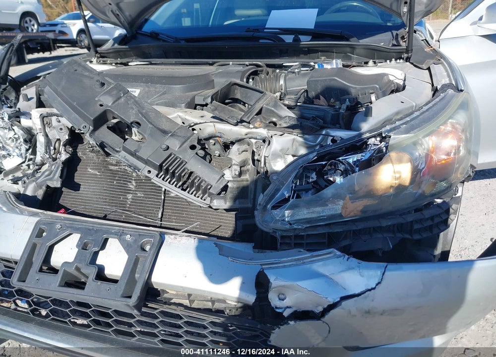 2015 HONDA ACCORD VIN: 1HGCR3F81FA009540