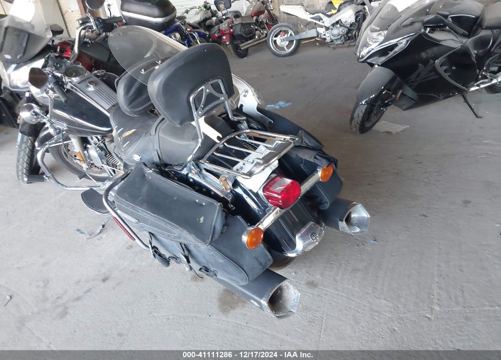 2011 HARLEY-DAVIDSON FLHRC VIN: 1HD1FRM16BB674640