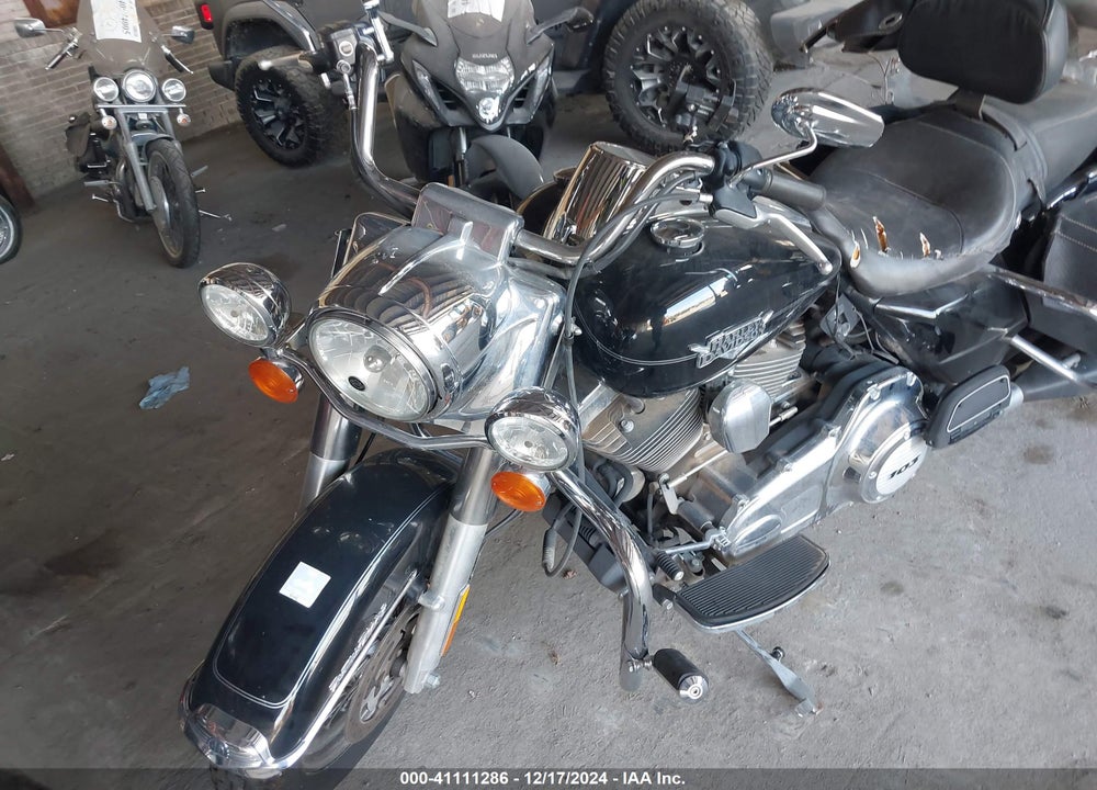 2011 HARLEY-DAVIDSON FLHRC VIN: 1HD1FRM16BB674640