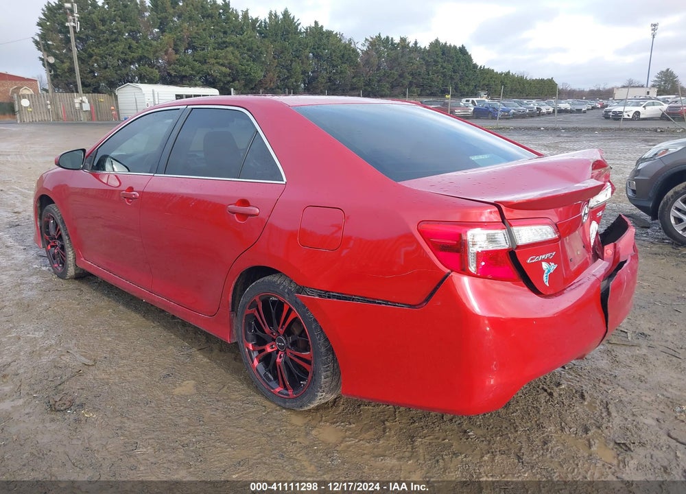 2014 TOYOTA CAMRY SE VIN: 4T1BF1FK7EU779415