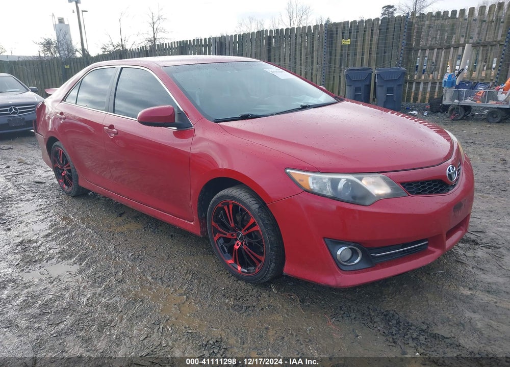 2014 TOYOTA CAMRY SE VIN: 4T1BF1FK7EU779415
