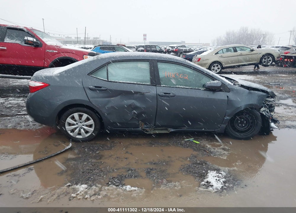 2015 TOYOTA COROLLA LE VIN: 5YFBURHE9FP258260