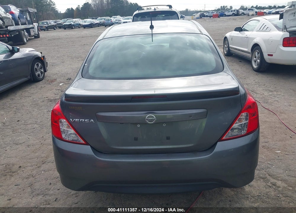 2019 NISSAN VERSA VIN: 3N1CN7AP5KL880107
