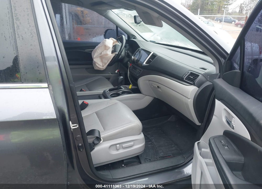 2017 HONDA PILOT EX-L VIN: 5FNYF5H57HB027322