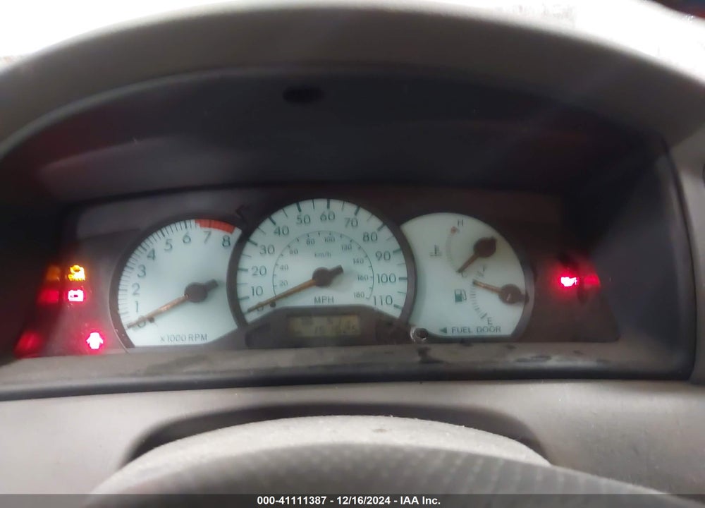 2004 TOYOTA COROLLA LE VIN: 1NXBR32EX4Z329680