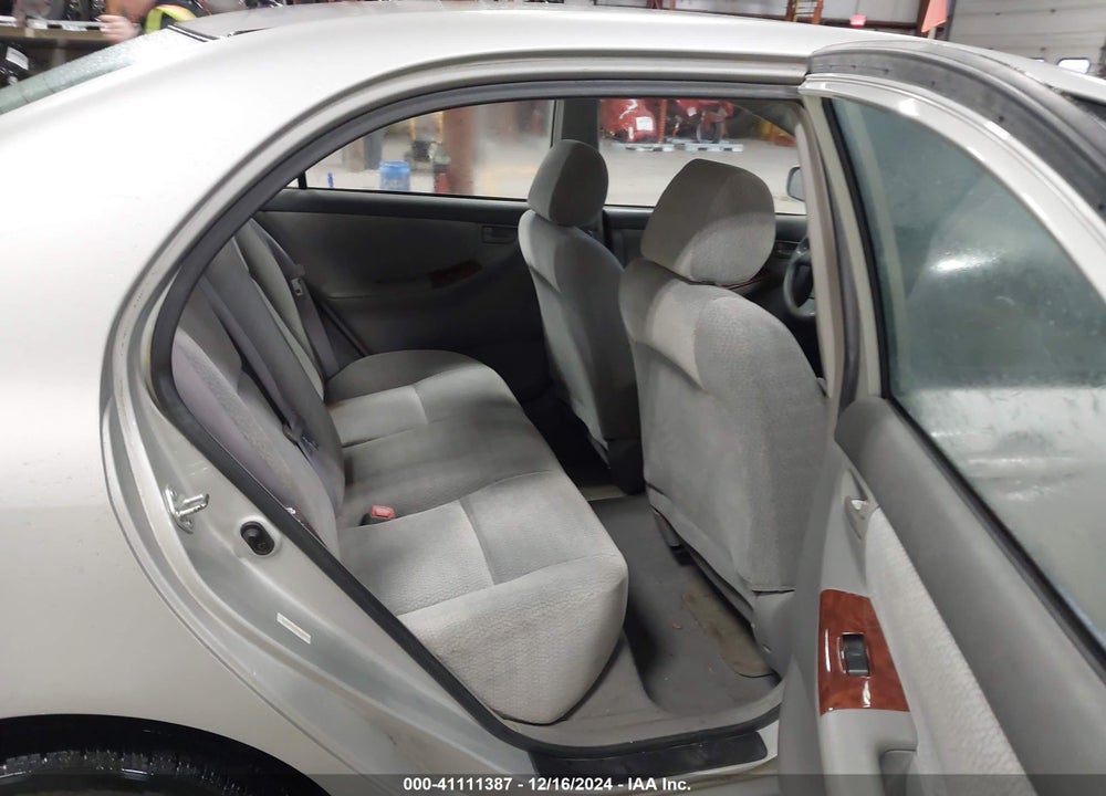 2004 TOYOTA COROLLA LE VIN: 1NXBR32EX4Z329680