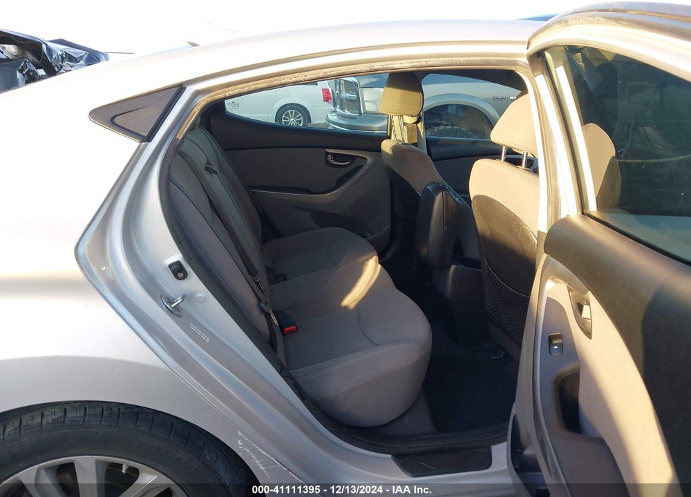 2014 HYUNDAI ELANTRA SE VIN: KMHDH4AE5EU068091