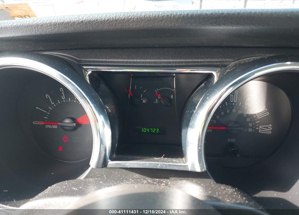 2005 FORD MUSTANG V6 DELUXE/V6 PREMIUM VIN: 1ZVFT80N155128881