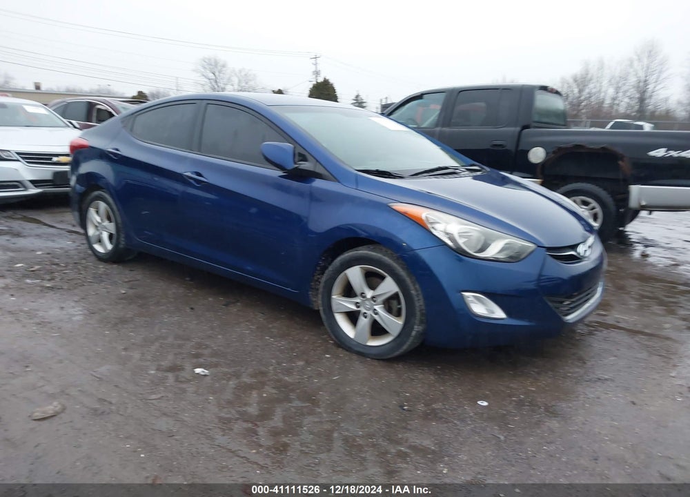 2013 HYUNDAI ELANTRA GLS VIN: KMHDH4AE2DU499681