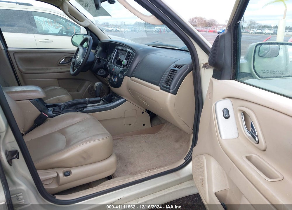 2006 MAZDA TRIBUTE S VIN: 4F2CZ06116KM08359
