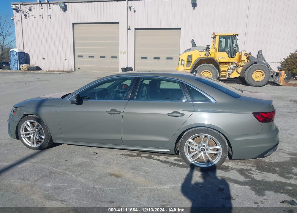 2023 AUDI A4 PREMIUM PLUS 45 TFSI S LINE QUATTRO S TRONIC VIN: WAUEAAF49PN011446