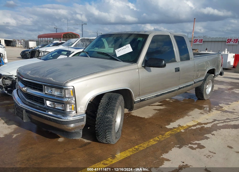 1998 CHEVROLET C1500 FLEETSIDE VIN: 2GCEC19R2W1151360