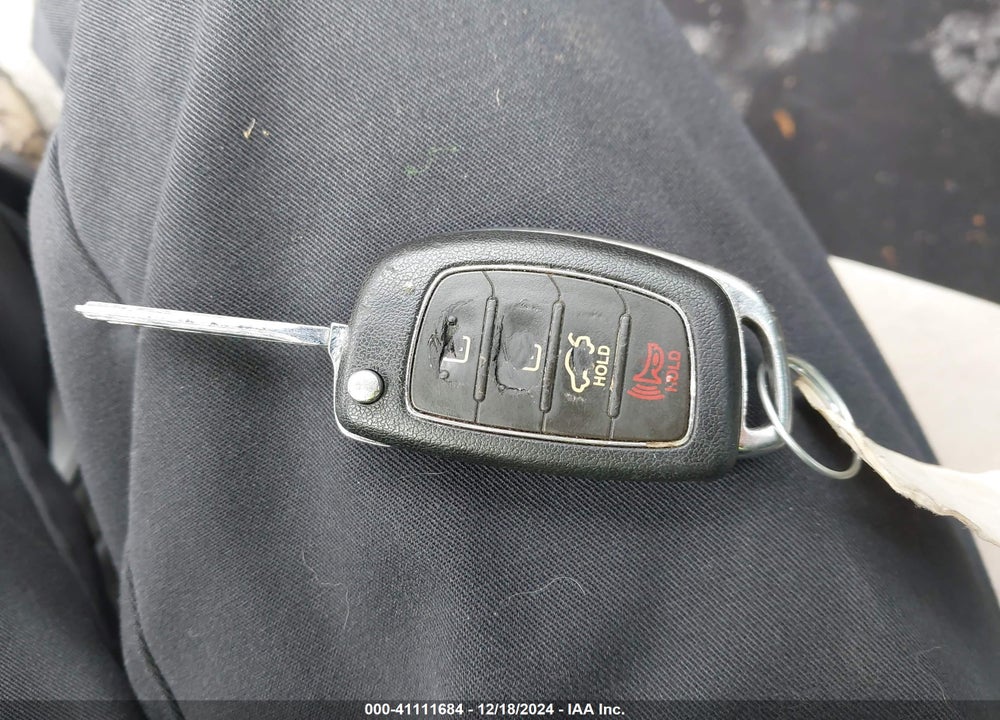2015 HYUNDAI SONATA SE VIN: 5NPE24AFXFH154222