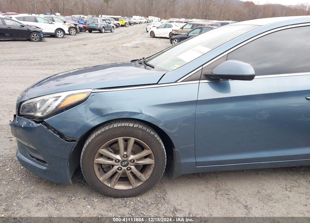 2015 HYUNDAI SONATA SE VIN: 5NPE24AFXFH154222