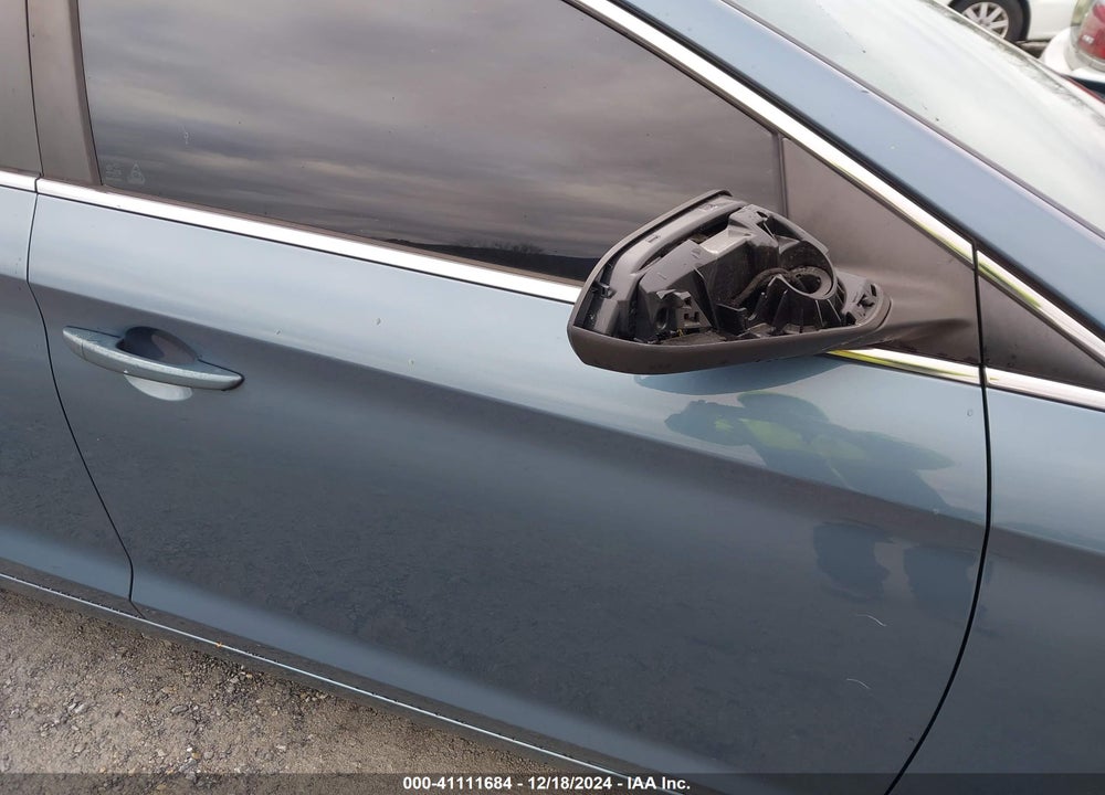 2015 HYUNDAI SONATA SE VIN: 5NPE24AFXFH154222