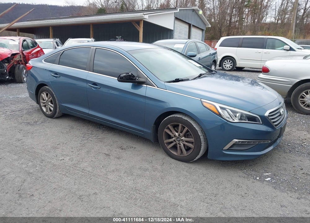 2015 HYUNDAI SONATA SE VIN: 5NPE24AFXFH154222