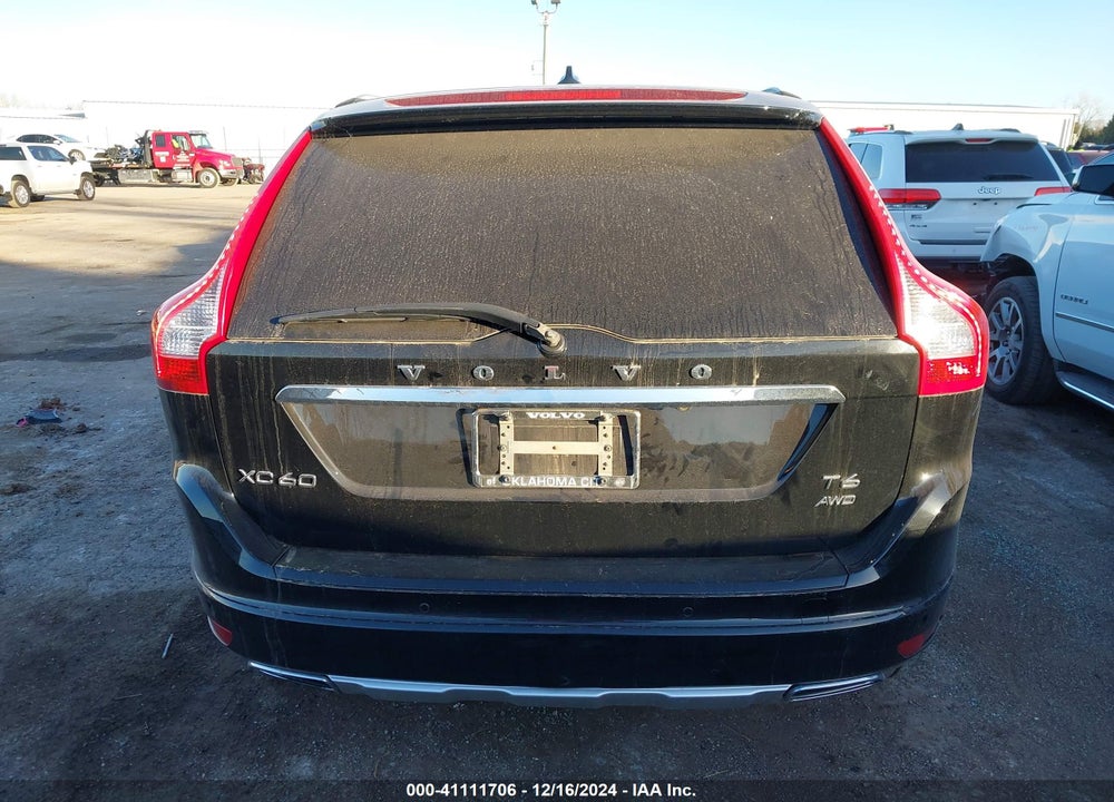 2015 VOLVO XC60 T6 VIN: YV4902RK0F2650321