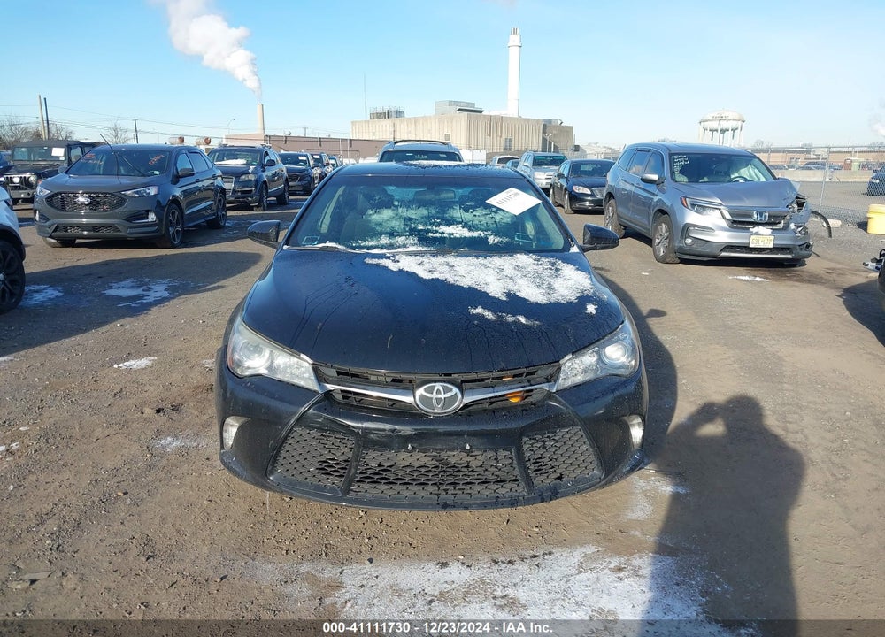 2017 TOYOTA CAMRY SE VIN: 4T1BF1FK1HU634827
