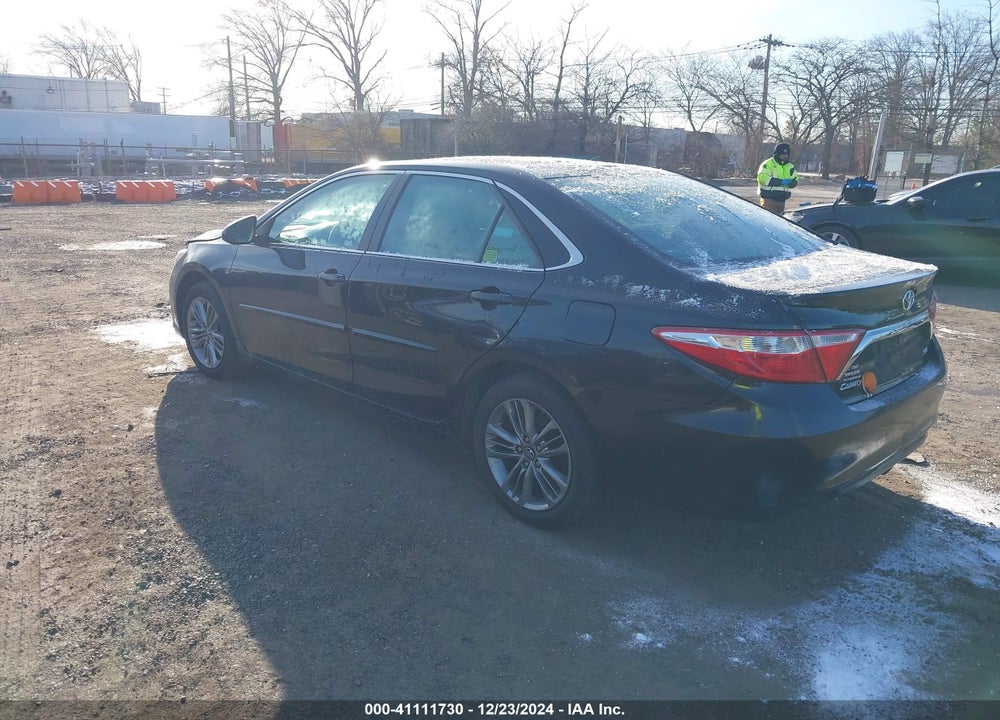 2017 TOYOTA CAMRY SE VIN: 4T1BF1FK1HU634827