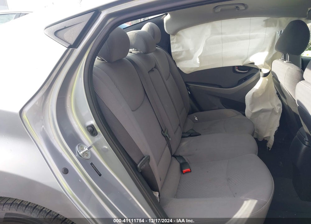 2015 HYUNDAI ELANTRA SE VIN: 5NPDH4AE2FH554325