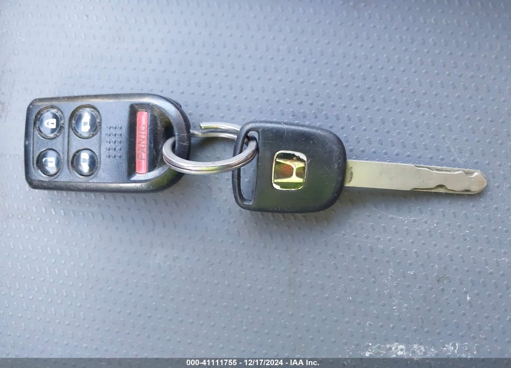 2005 HONDA ODYSSEY EX-L VIN: 5FNRL38725B103933