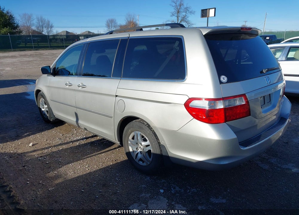 2005 HONDA ODYSSEY EX-L VIN: 5FNRL38725B103933