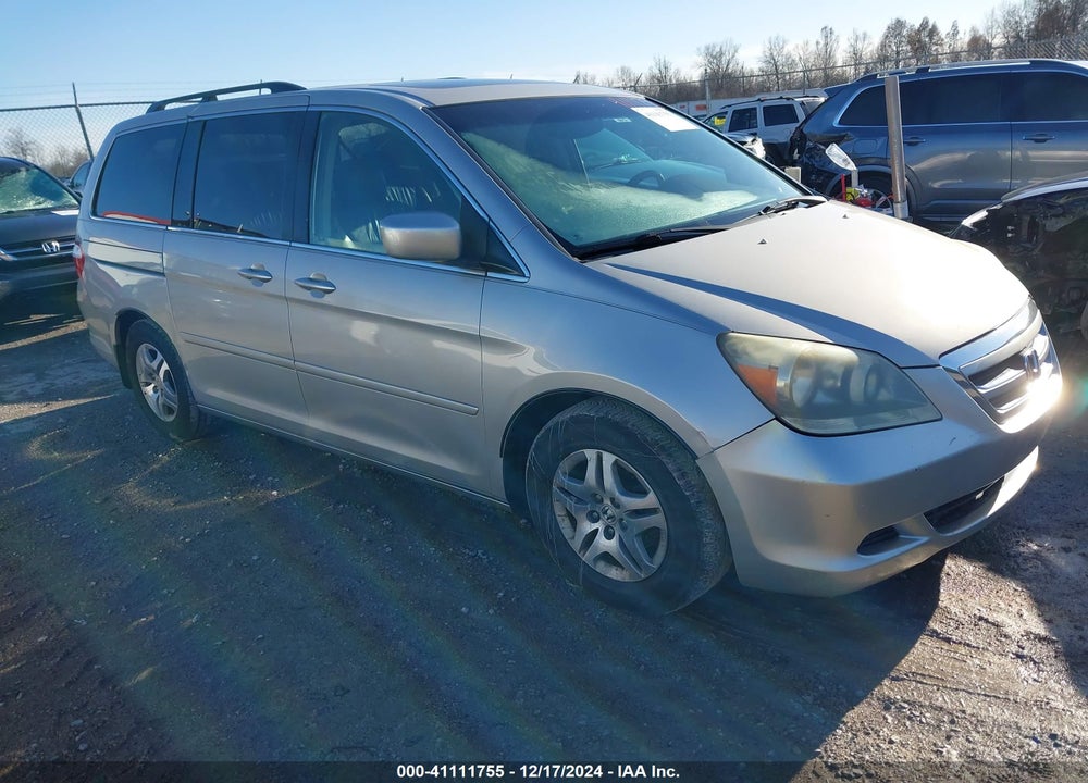 2005 HONDA ODYSSEY EX-L VIN: 5FNRL38725B103933