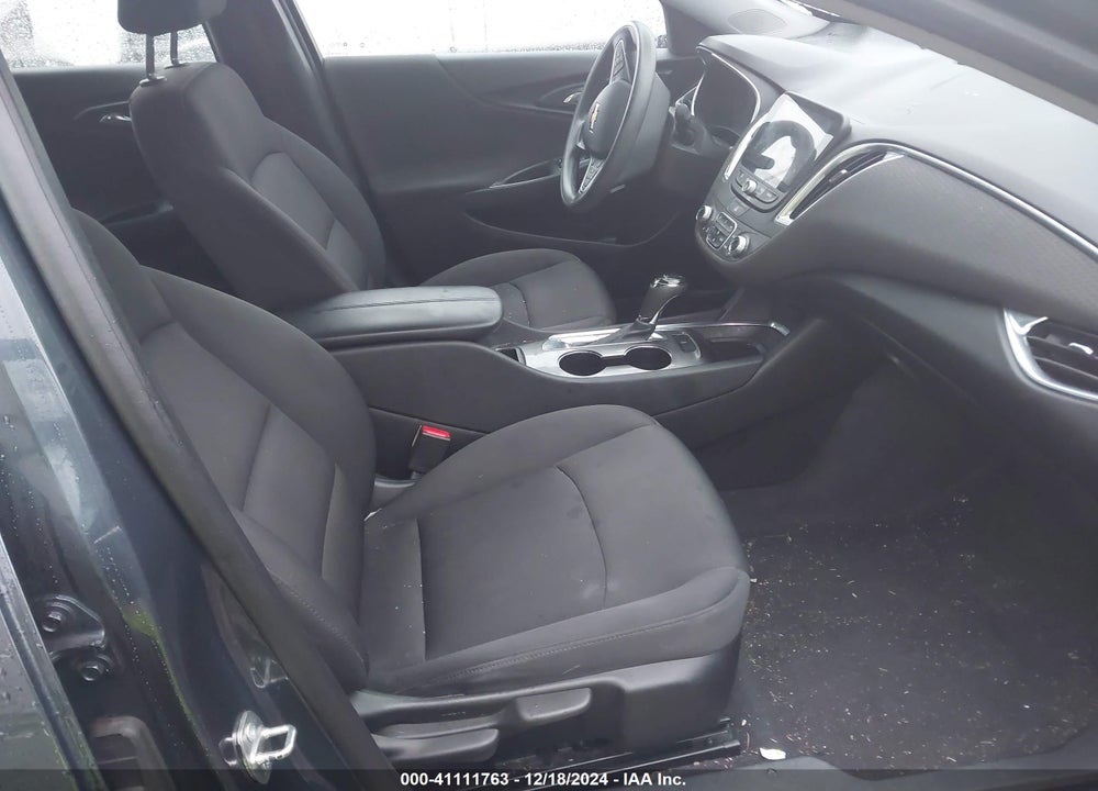 2019 CHEVROLET MALIBU LT VIN: 1G1ZD5ST5KF113015