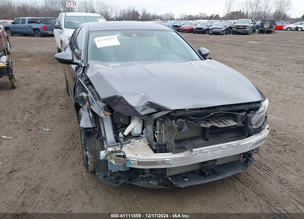 2019 HONDA ACCORD VIN: 1HGCV1F52KA165764